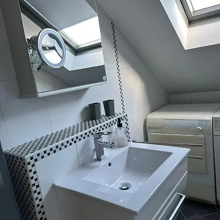 Nahe Naturschutzgebiet „wurmtal“ *