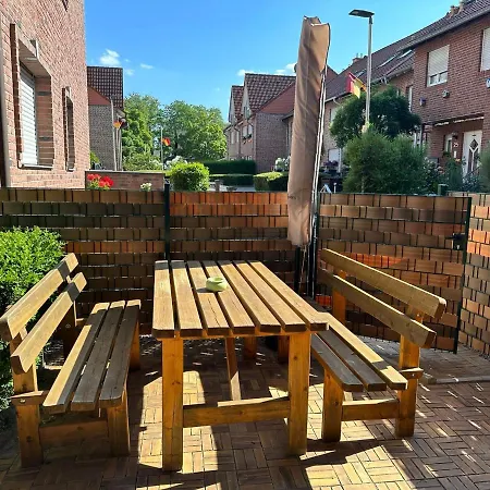 Nahe Naturschutzgebiet „wurmtal“ *