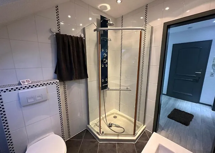 Nahe Naturschutzgebiet „wurmtal“ Вюрзелен